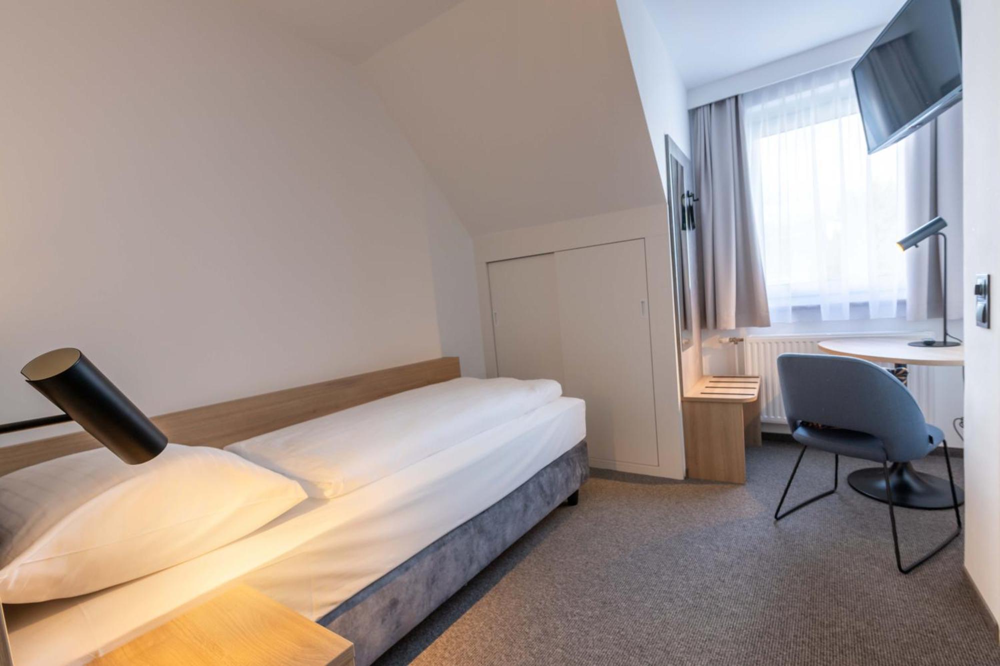 Hotel Anker Клостернойбург Екстериор снимка